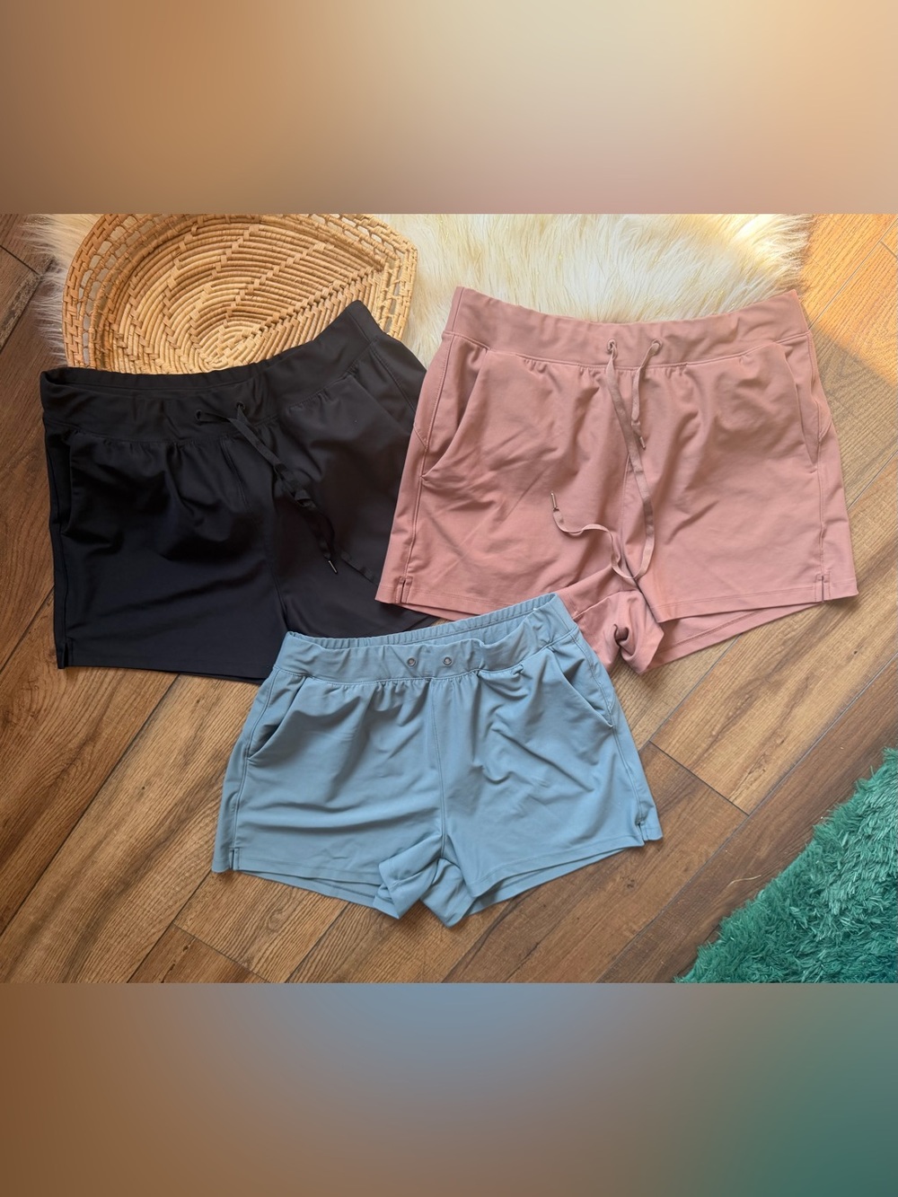 Old Navy Powersoft High-Rise 3” Inseam Running Shorts Bundle Lot Size Large